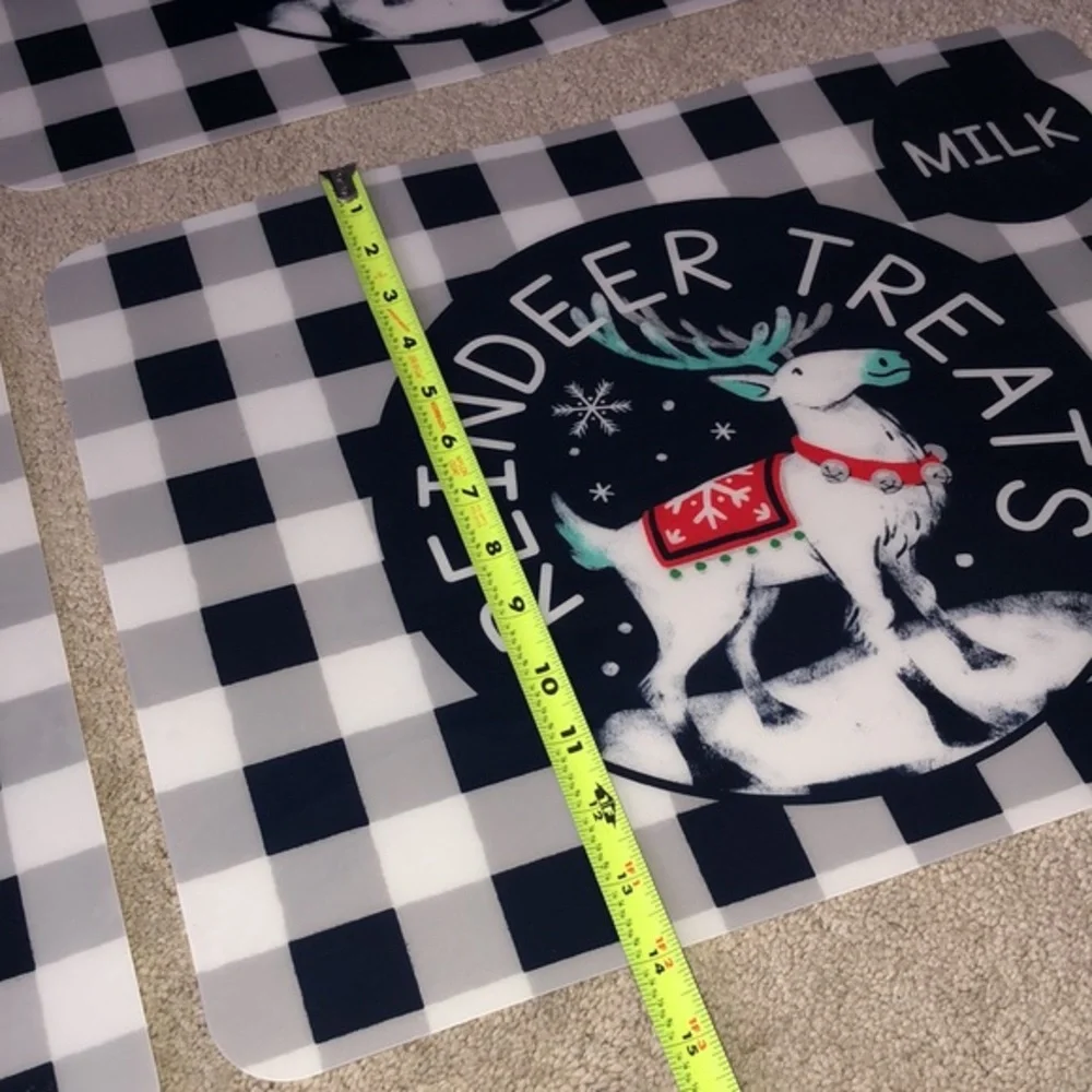 Christmas‎ Reindeer Treats Milk Buffalo Plaid Placemats